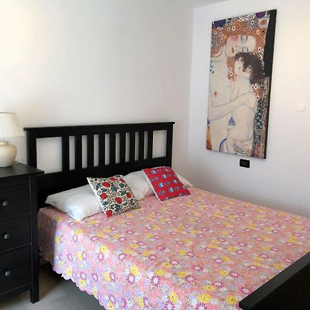 Apartament House Claudia By Holiday World Genua Zewnętrze zdjęcie